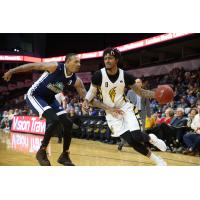 Halifax Hurricanes try to cut off the London Lightning in Game 5