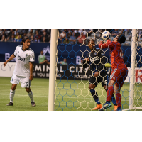 San Jose Earthquakes goalkeeper Andrew Tarbell makes one of his seven saves vs. Vancouver Whitecaps FC