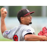 Somerset Patriots pitcher Luis Cruz