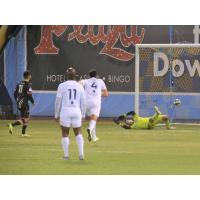Irvin Raul Parra scores on a penalty kick for Las Vegas Luces FC