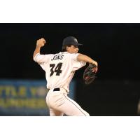 Fond du Lac Dock Spiders pitcher Cameron Jones