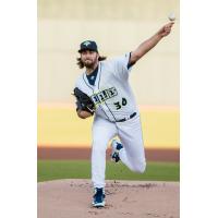 David Peterson pitching for the Columbia Fireflies