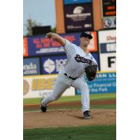 Somerset Patriots pitcher Shawn Semple delivers