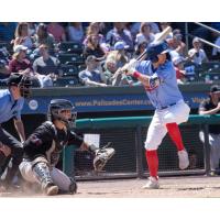 Austin Dennis at bat for the New York Boulders