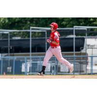 Ottawa Titans circle the bases