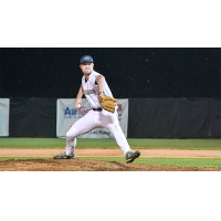 Fond Du Lac Dock Spiders' Nate Leibold in action