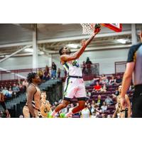 Niagara River Lions goes in for a layup against the Newfoundland Growlers