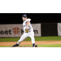 Fond Du Lac Dock Spiders' Noah Magee in action