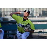 José Butto pitching for the Columbia Fireflies