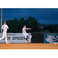 Fond du Lac Dock Spiders on game night