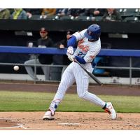 Syracuse Mets' Brett Baty at bat