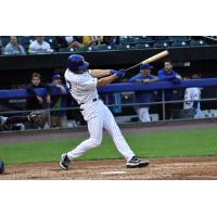 Syracuse Mets' Joe Suozzi at bat