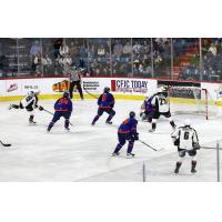 Vancouver Giants battle Kamloops Blazers