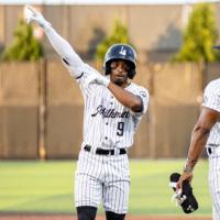 Outfielder Rudy Martin with the Milwaukee Milkmen