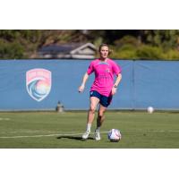 San Diego Wave defender Kristen McNabb