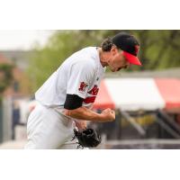 Fargo-Moorhead RedHawks react on the mound