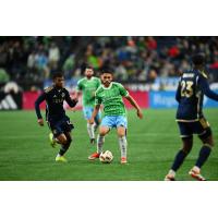 Seattle Sounders FC battle the Vancouver Whitecaps FC