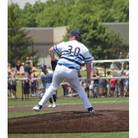 Lake Country DockHounds pitcher Blake Kunz