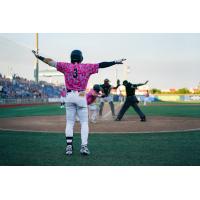 Pensacola Blue Wahoos are safe at home in walkoff win