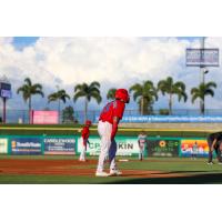 Clearwater Threshers shortstop Nikau Pouaka-Grego on base