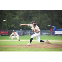 Sanford Mainers' Jacob Lapham in action