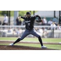 Juan Echevarría pitching for the Milwaukee Milkmen