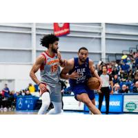 Delaware Blue Coats forward Isaiah Mobley drives against the College Park Skyhawks