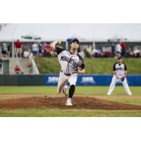 Kansas City Monarchs pitcher Hunter McMahon