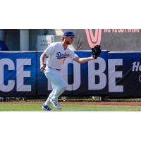 Tulsa Drillers right fielder Damon Keith